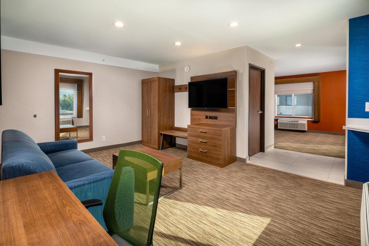 Hotel Express & Chatsworth By Ihg Los Angeles