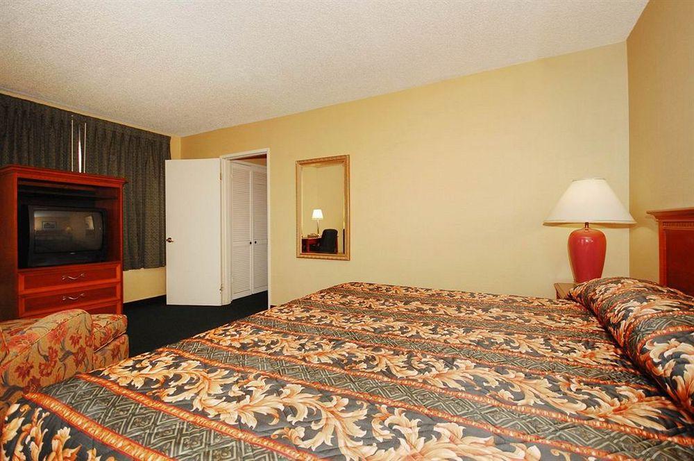 Express & Chatsworth By Ihg 2* Los Angeles